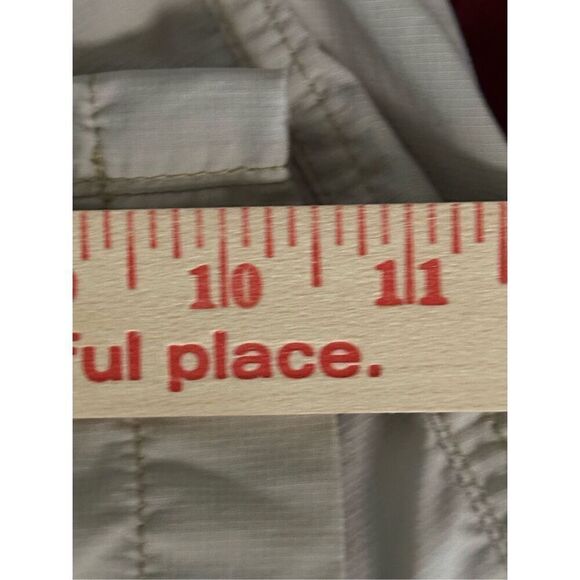 Columbia Battle Ridge II shorts size 36 tan khaki omni-shade - Picture 10 of 10